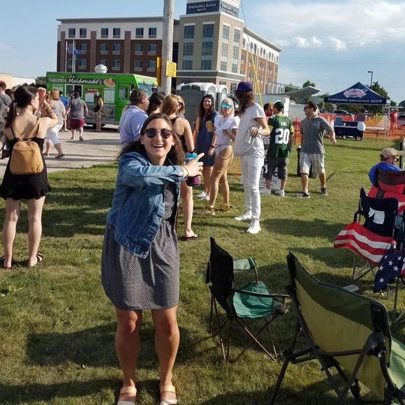 Meet your Posher, Britt - Picture 1 of 1